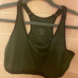 Ruby Ribbon sports demi size 46